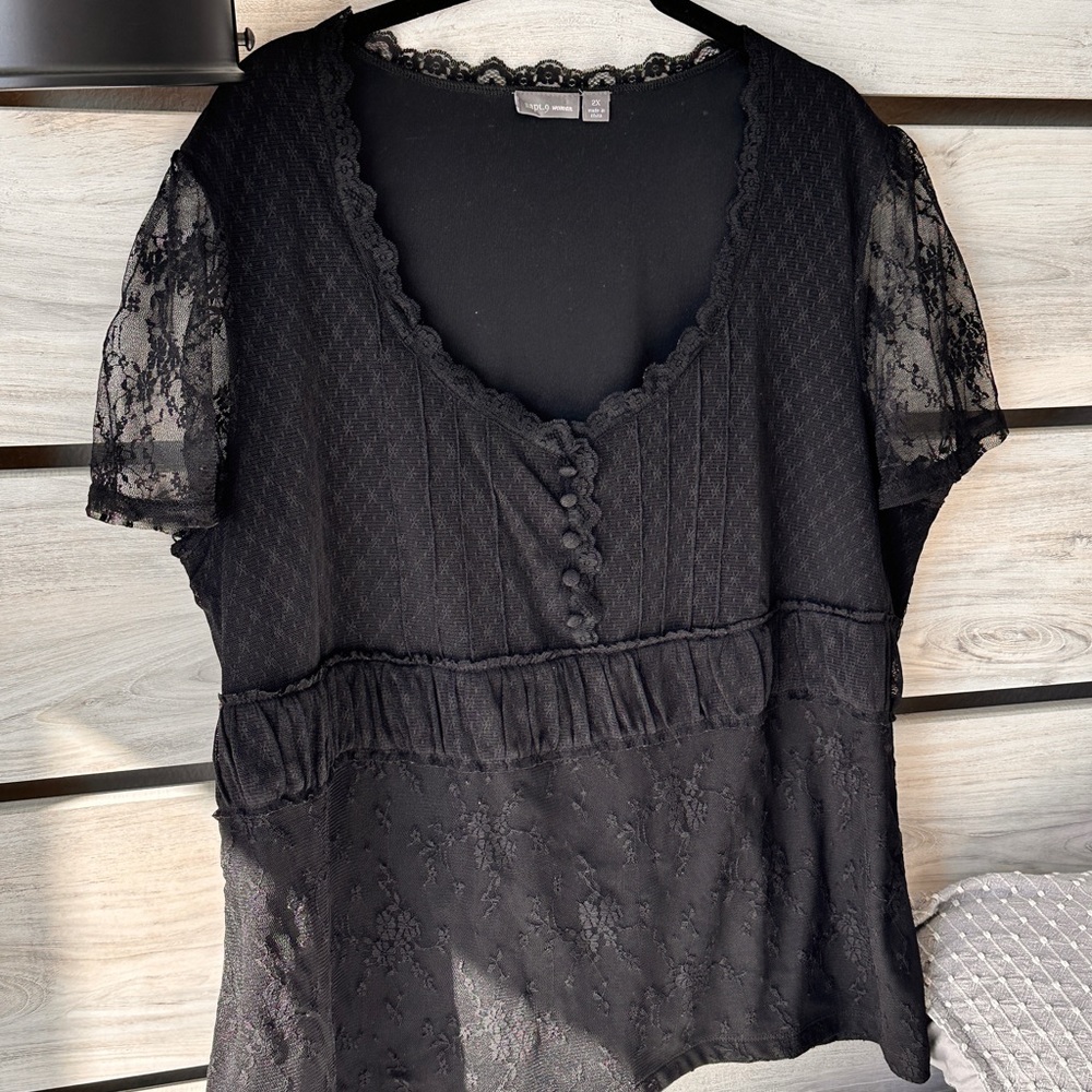 Apt. 9 Black Ruffled Short Sleeve Blouse